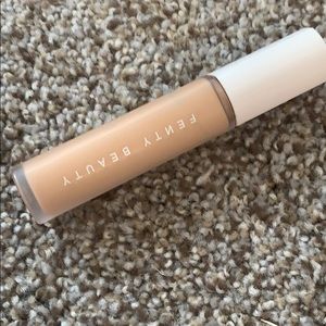 Fenty beauty concealer